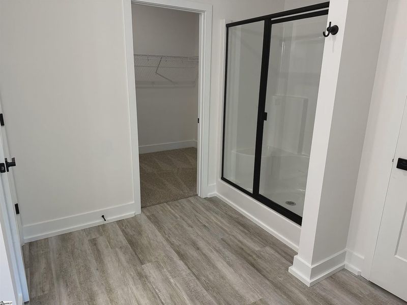 Spacious, unfurnished interior of a new home in Hidden Lake Estates, Greenville (Image 13).