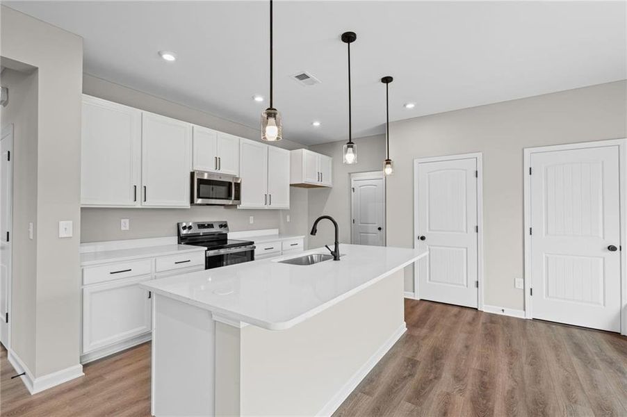Furnished interior view inside a new home in Crossvine Estates, Braselton (Image 12).