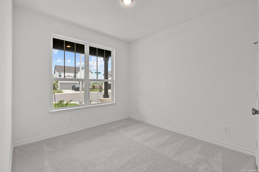 Spacious, unfurnished interior of a new home in Vista Real, Converse (Image 18).
