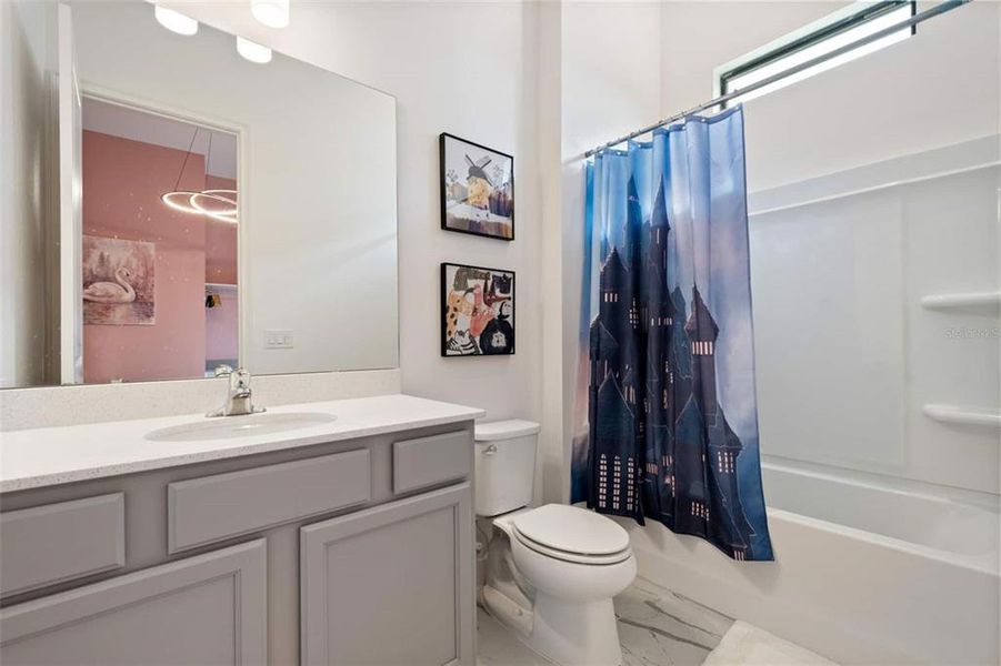 Furnished interior view inside a new home in , Kissimmee (Image 68).
