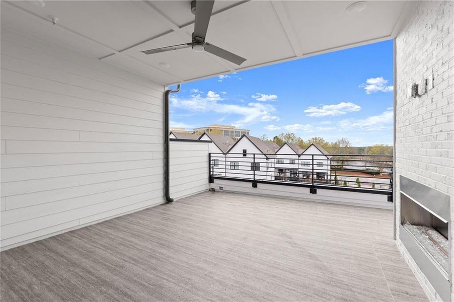 Exterior details and patio area of a home in , Alpharetta (Image 25).