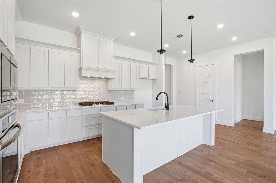 Furnished interior view inside a new home in Talon Hills, Fort Worth (Image 10).