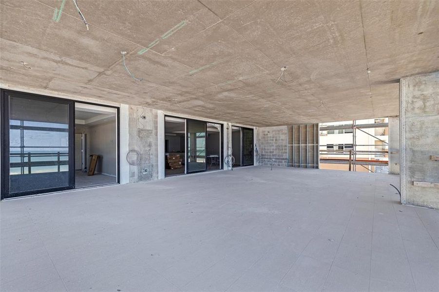 Spacious, unfurnished interior of a new home in , Madeira Beach (Image 5).