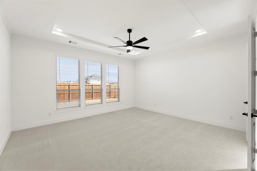 19. 14904 Chipping - Closet