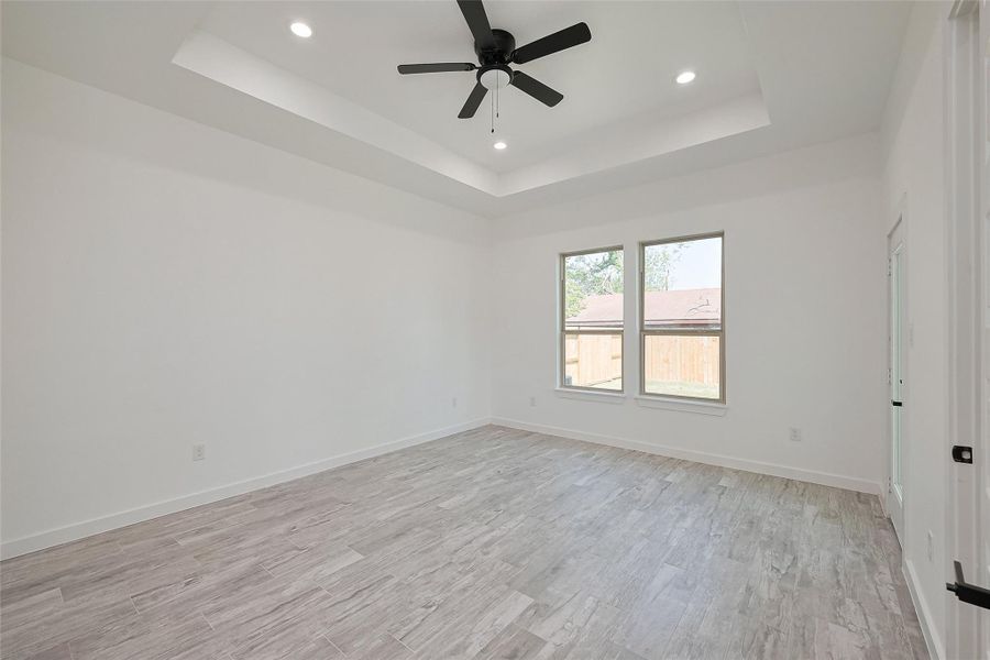 Spacious, unfurnished interior of a new home in , Houston (Image 42).