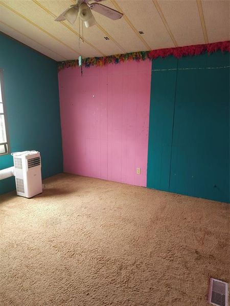 Spacious, unfurnished interior of a new home in , Whitney (Image 6).