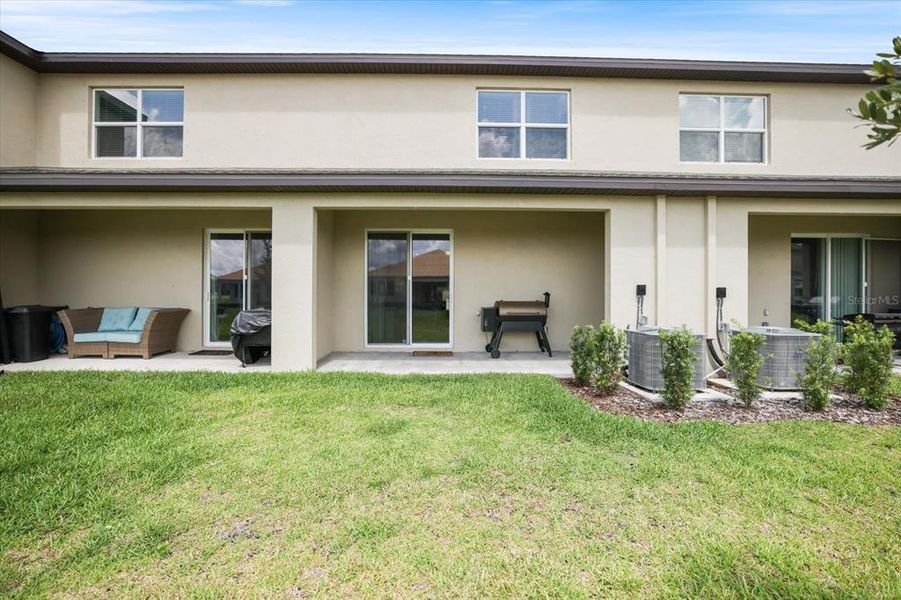 Exterior details and patio area of a home in , Palmetto (Image 29).