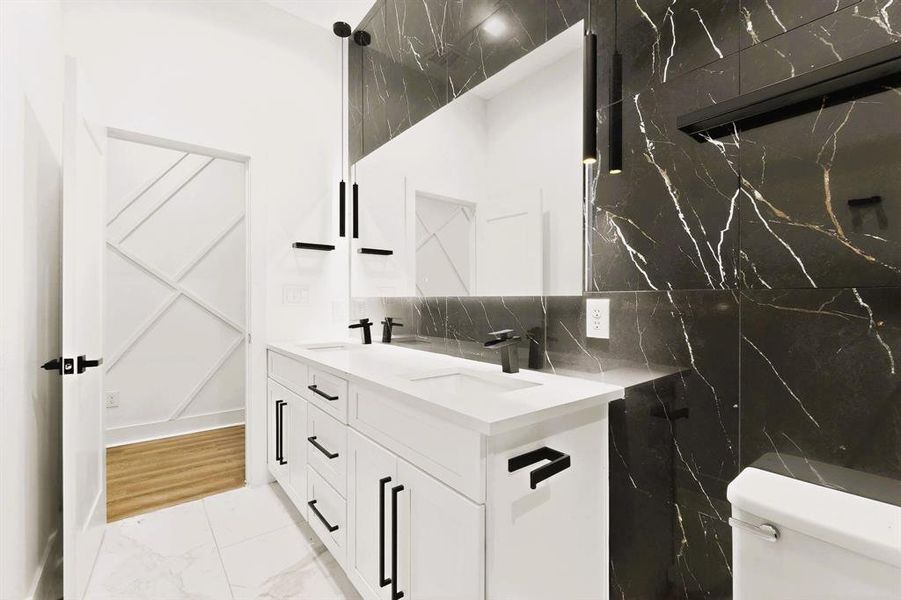 Furnished interior view inside a new home in , Dallas (Image 15). Furnished interior view inside a new home in , Dallas (Image 15).