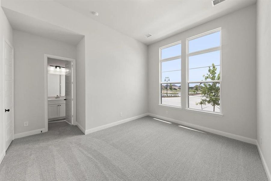 Spacious, unfurnished interior of a new home in Talia, Mesquite (Image 26).