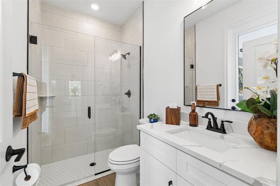 Furnished interior view inside a new home in , Weeki Wachee (Image 47).