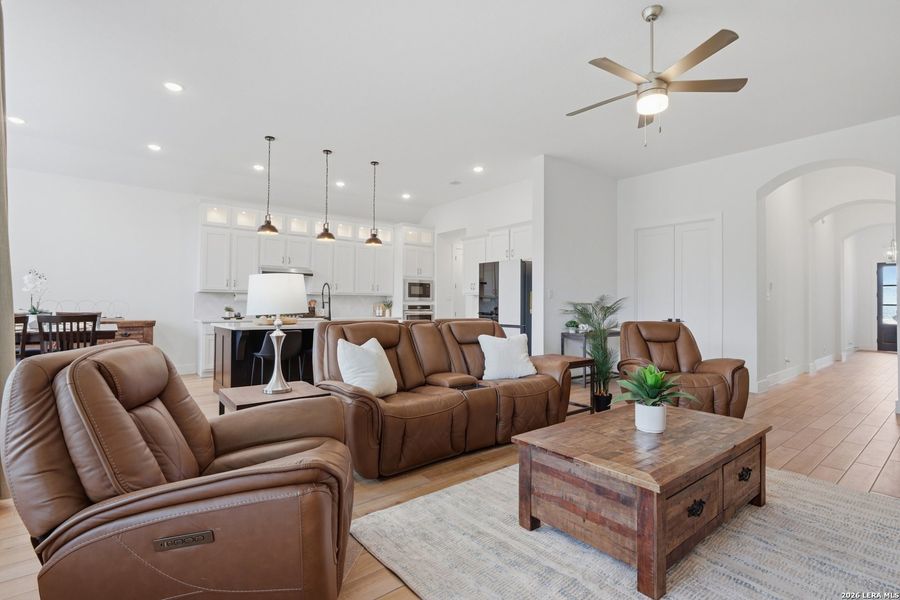 Furnished interior view inside a new home in Davis Ranch, San Antonio (Image 10).