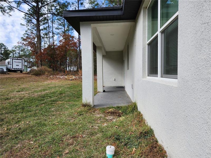 Exterior details and patio area of a home in , Ocala (Image 34).