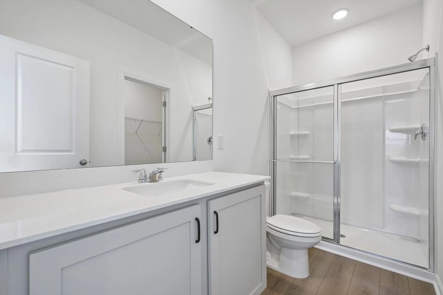 Representative images and renderings are for illustrative purposes. Actual structural options and design finishes of home may vary