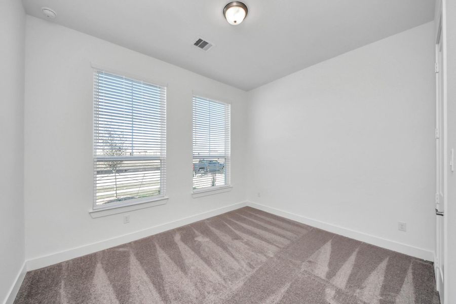 Spacious, unfurnished interior of a new home in Meridiana, Manvel (Image 19).