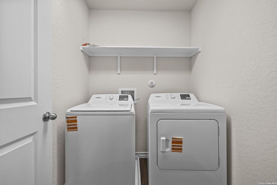 Close-up of interior finishes inside a home in Stonehill, San Antonio (Image 10).