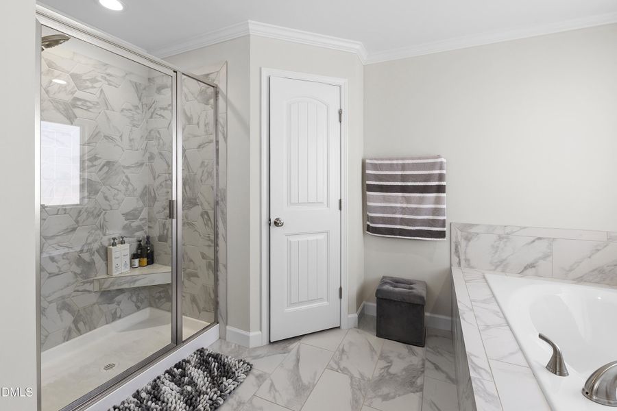 191_hazelwood_road_bathroomA_3 191_hazelwood_road_bathroomA_3