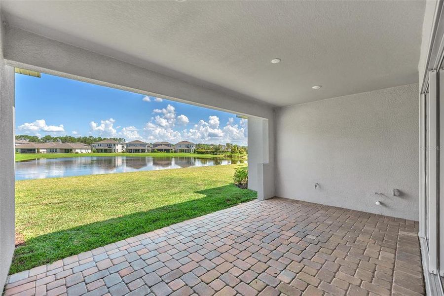 Exterior details and patio area of a home in , Wesley Chapel (Image 24).