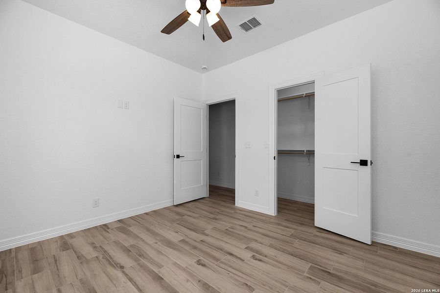 Spacious, unfurnished interior of a new home in , Marion (Image 19).
