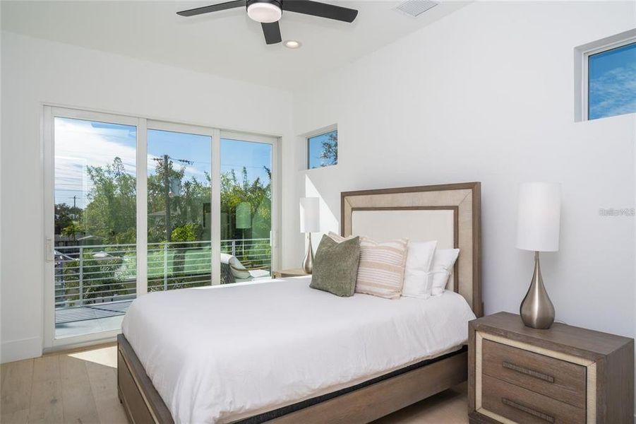 Furnished interior view inside a new home in , Sarasota (Image 45).