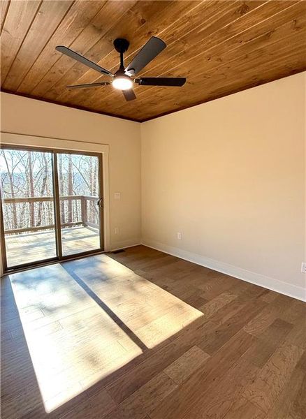 Spacious, unfurnished interior of a new home in , Ellijay (Image 17).
