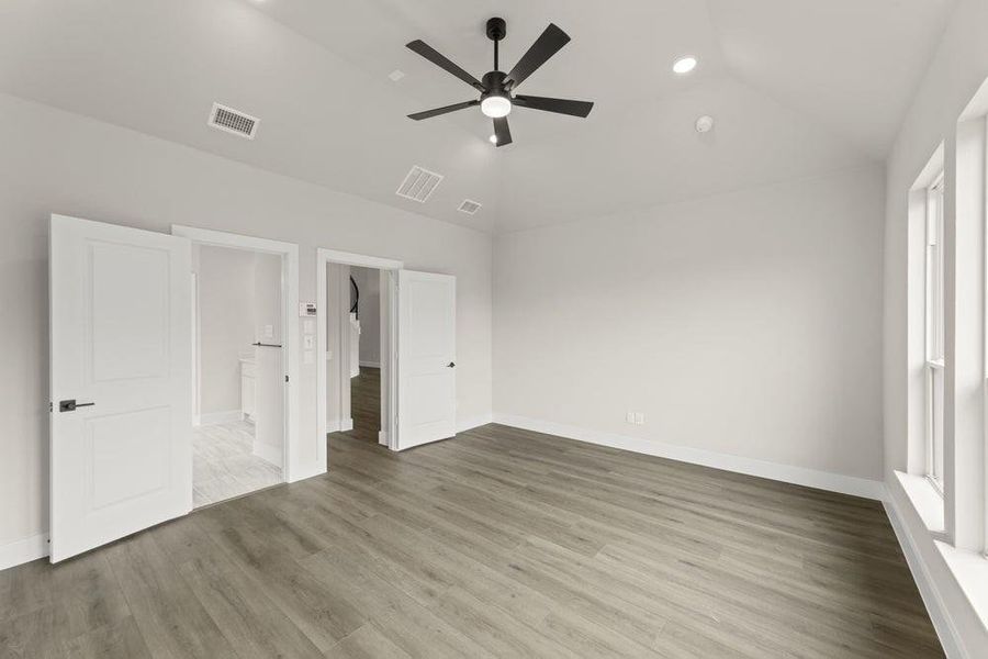 Spacious, unfurnished interior of a new home in Valencia on The Lake, Little Elm (Image 16). Spacious, unfurnished interior of a new home in Valencia on The Lake, Little Elm (Image 16).