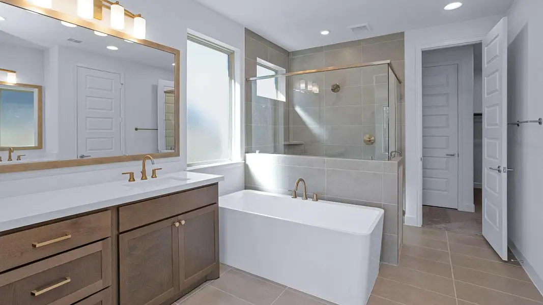 Furnished interior view inside a new home in Evergreen 70', Conroe (Image 4). Furnished interior view inside a new home in Evergreen 70', Conroe (Image 4).