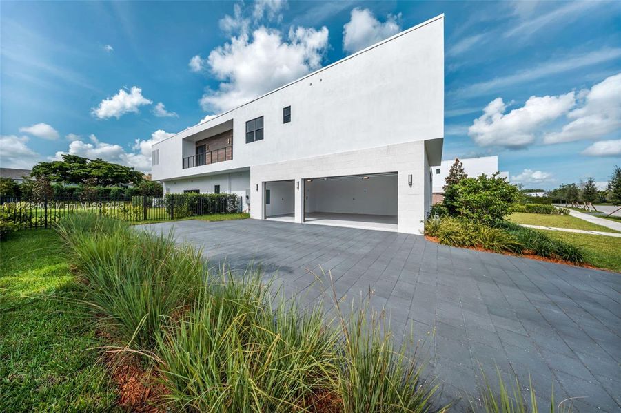 Front exterior of a new home in , Weston, FL, highlighting curb appeal (Image 25).