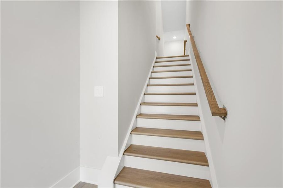 Spacious, unfurnished interior of a new home in Echo Park, Suwanee (Image 29). Spacious, unfurnished interior of a new home in Echo Park, Suwanee (Image 29).
