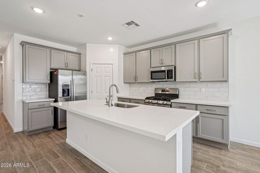 10-web-or-mls-W Kenner Dr-S2703-010 10-web-or-mls-W Kenner Dr-S2703-010