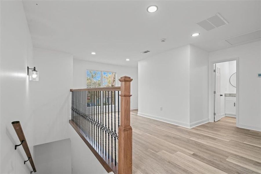 Spacious, unfurnished interior of a new home in , Calhoun (Image 33).