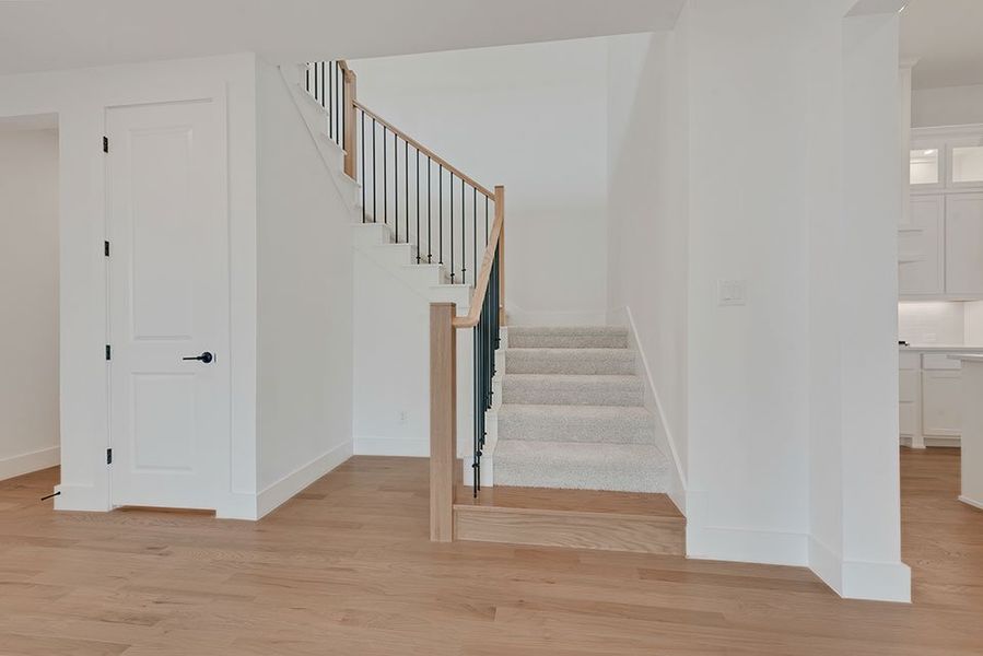 Spacious, unfurnished interior of a new home in Tavolo Park, Fort Worth (Image 29). Spacious, unfurnished interior of a new home in Tavolo Park, Fort Worth (Image 29).