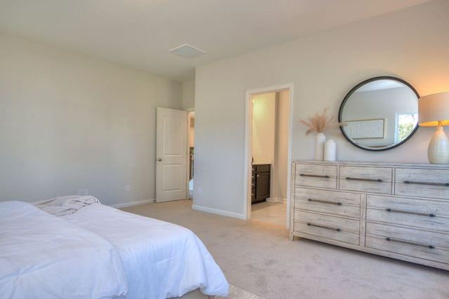 Representative furnished interior of a home built from the Tate by True Homes in Beaver Creek, Statesville (Image 22).