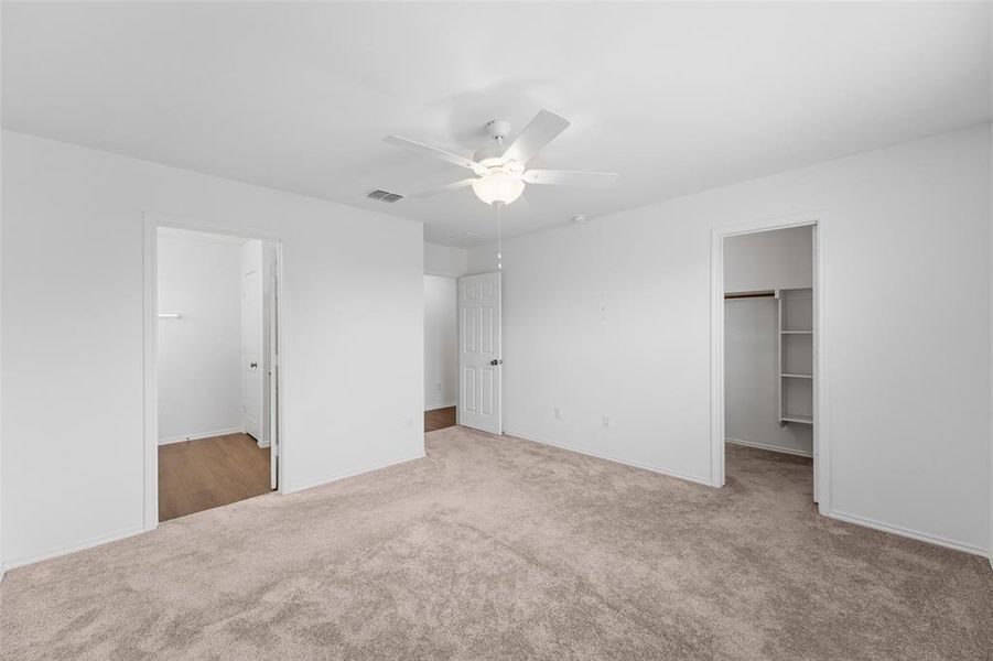 Spacious, unfurnished interior of a new home in Arbordale, Forney (Image 34).