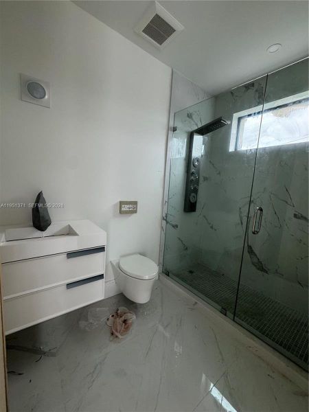 Image 27 of a home in .