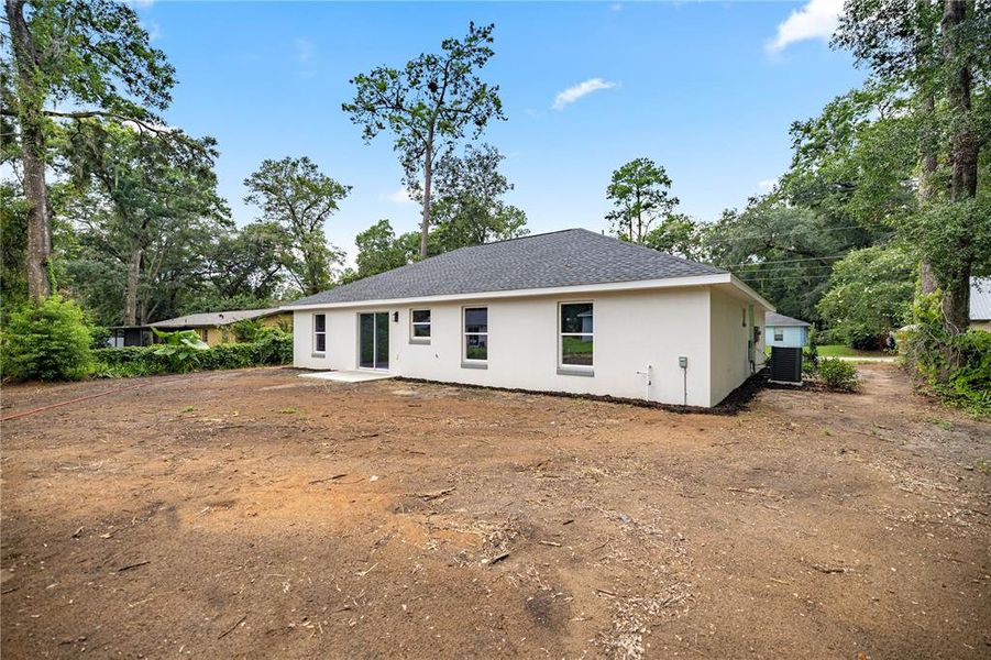 Exterior details and patio area of a home in , Ocala (Image 20).