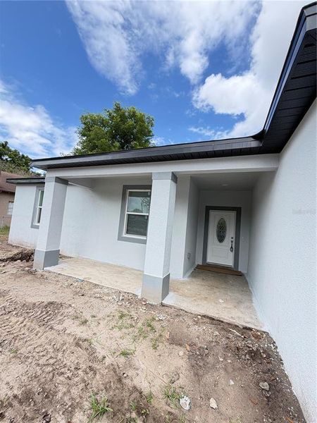Exterior details and patio area of a home in , Lakeland (Image 18).