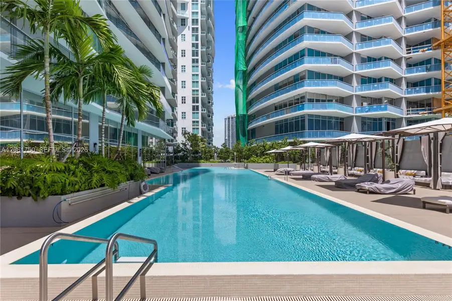 Condo located in Miami, FL showcasing its design and architecture (Image 2). Condo located in Miami, FL showcasing its design and architecture (Image 2).