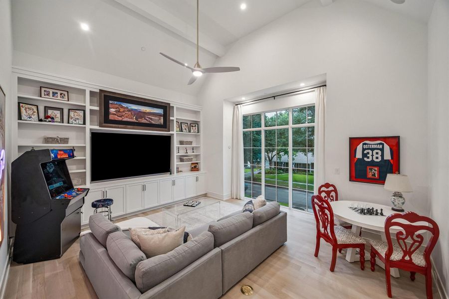 Furnished interior view inside a new home in , Bellaire (Image 39). Furnished interior view inside a new home in , Bellaire (Image 39).
