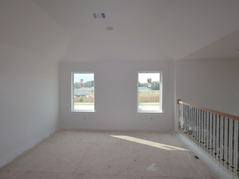 Spacious, unfurnished interior of a new home in Summerview, Fulshear (Image 15). Spacious, unfurnished interior of a new home in Summerview, Fulshear (Image 15).
