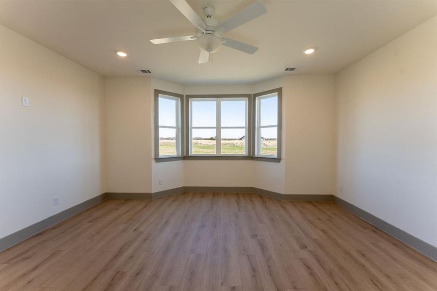 Spacious, unfurnished interior of a new home in , Princeton (Image 18).