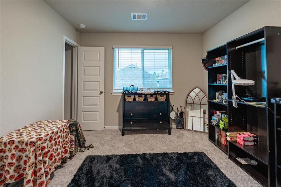 Furnished interior view inside a new home in River's Edge, Conroe (Image 4). Furnished interior view inside a new home in River's Edge, Conroe (Image 4).