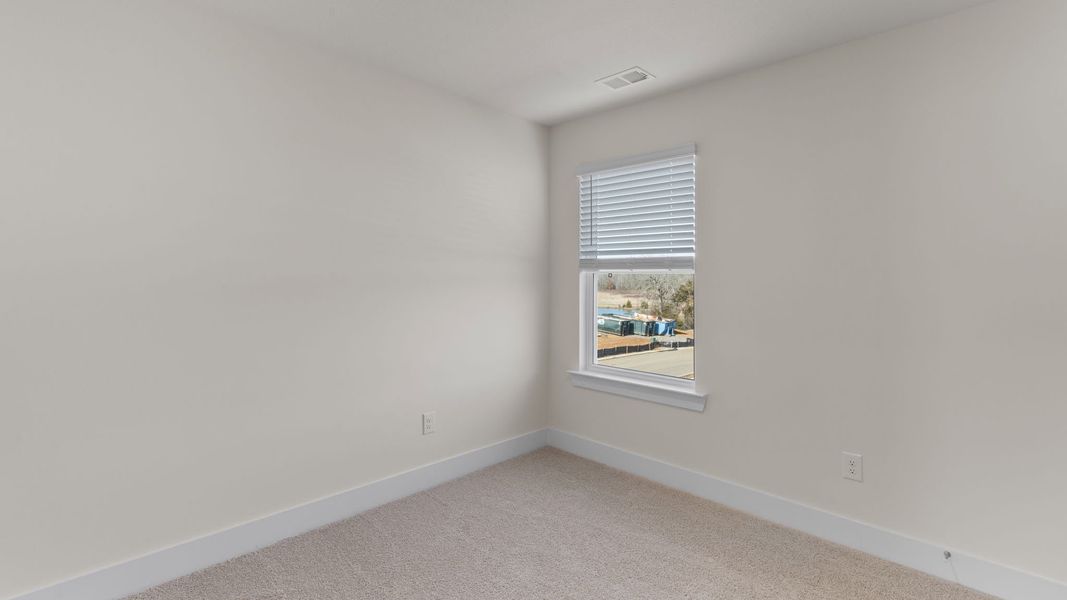 Spacious, unfurnished interior of a new home in Harbor Crest, Ooltewah (Image 15).