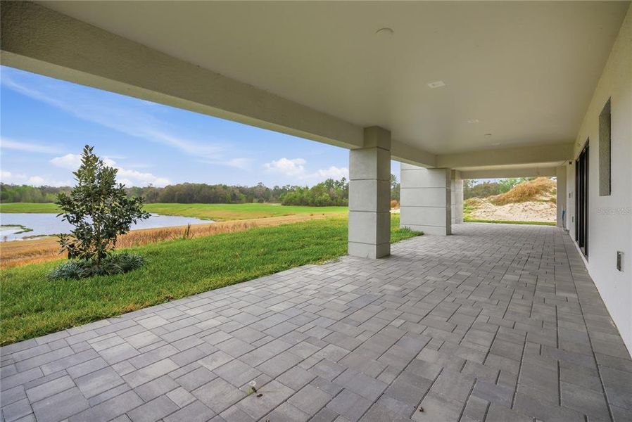 Exterior details and patio area of a home in , Davenport (Image 27).