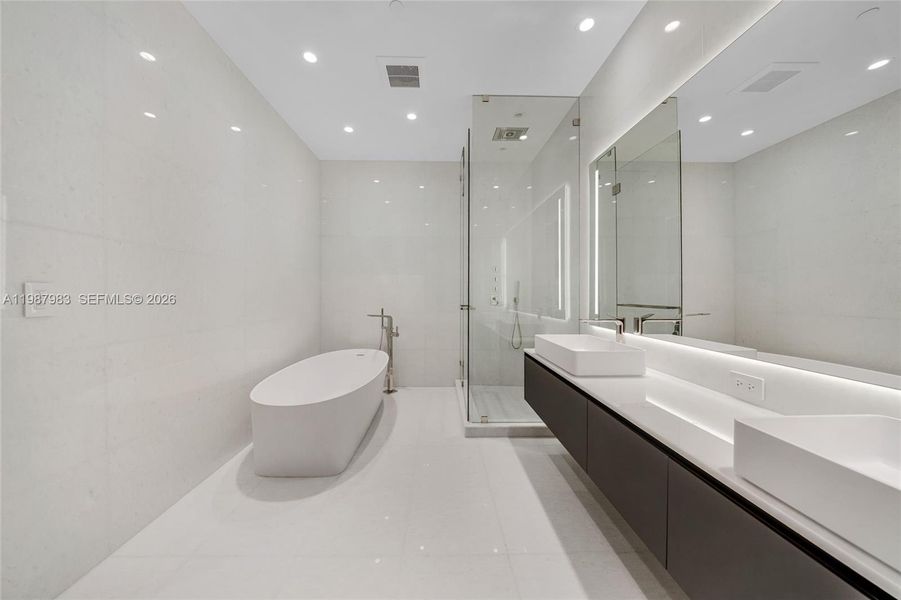 Furnished interior view inside a new home in , Miami (Image 44).