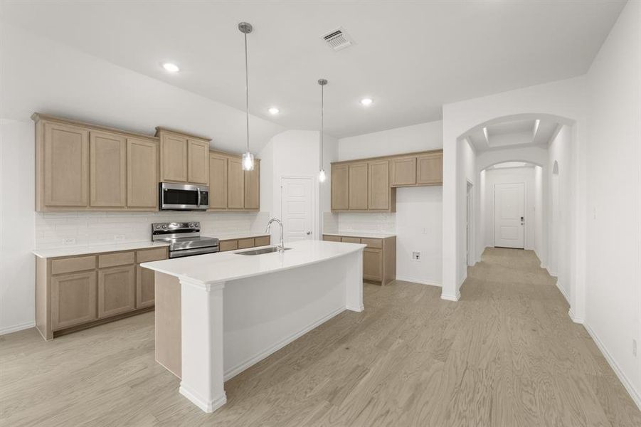 4540 Lyre Leaf- Kitchen-2