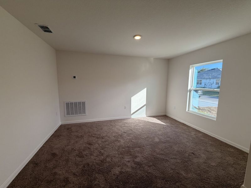 Spacious, unfurnished interior of a new home in Palm Bay, Palm Bay (Image 7).