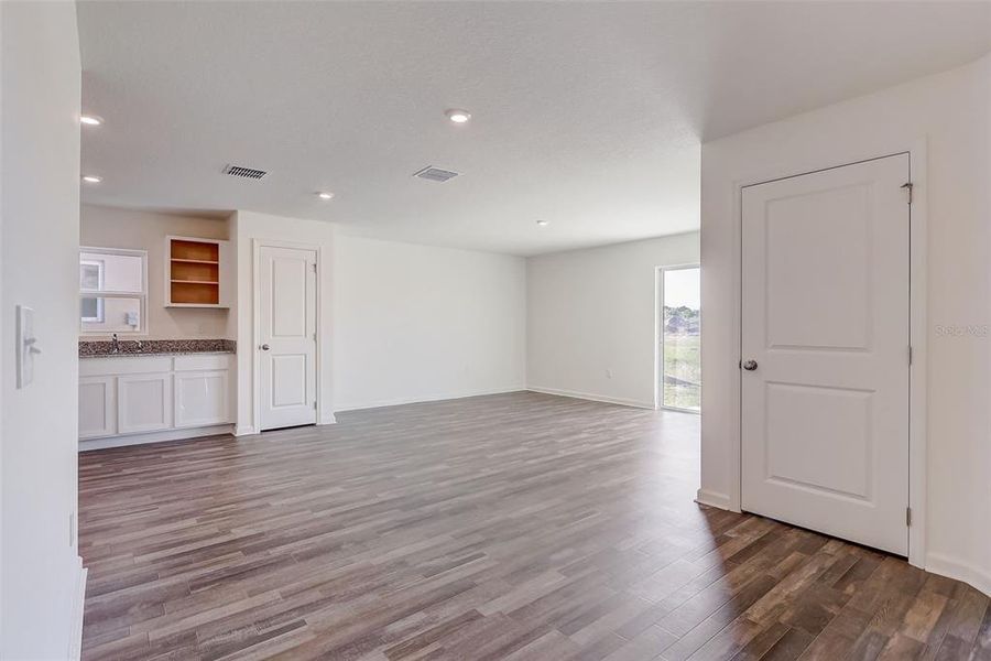 Spacious, unfurnished interior of a new home in Lakewood Park, Fort Pierce (Image 12). Spacious, unfurnished interior of a new home in Lakewood Park, Fort Pierce (Image 12).