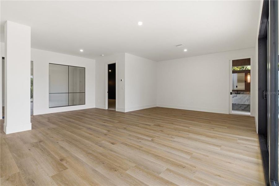 Spacious, unfurnished interior of a new home in , Clermont (Image 45). Spacious, unfurnished interior of a new home in , Clermont (Image 45).