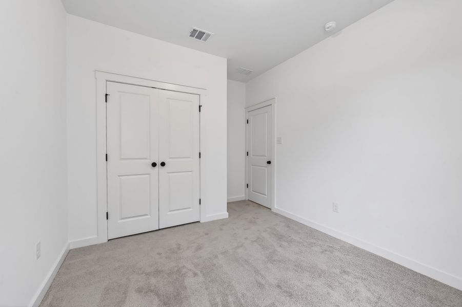 Spacious, unfurnished interior of a new home in Mostyn Springs, Magnolia (Image 26).