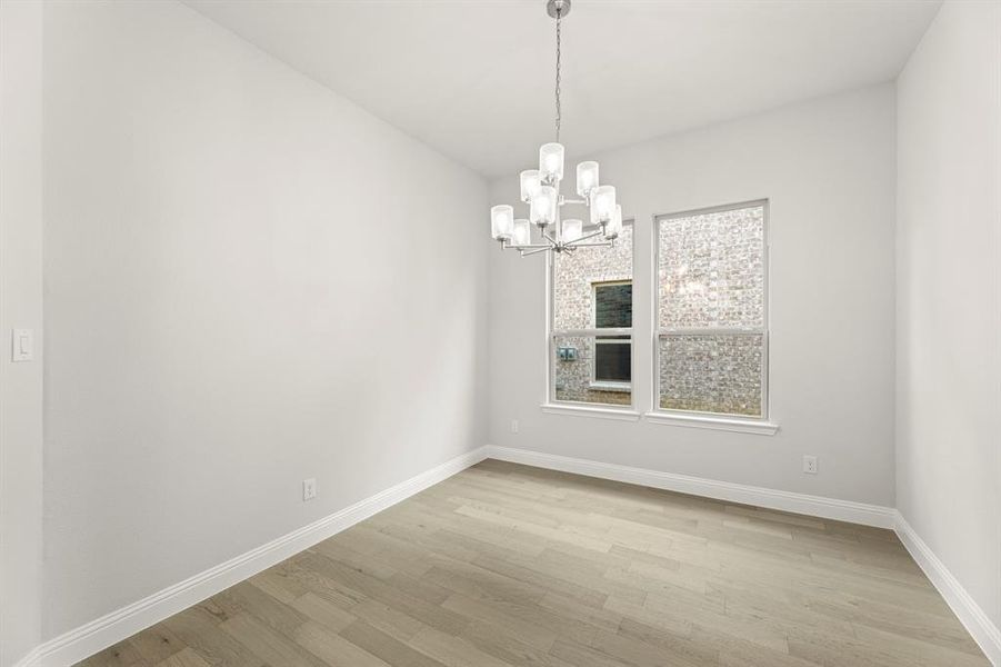 4_05. 3301 Agnew - Dining